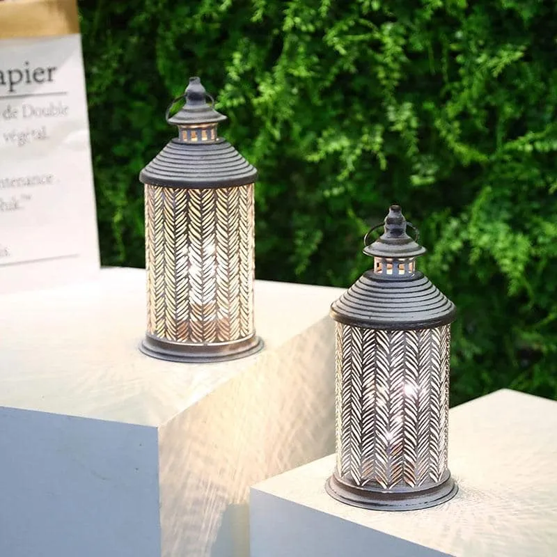 10.5" Tall Battery Powered Metal Table Lamp（Set of 2）