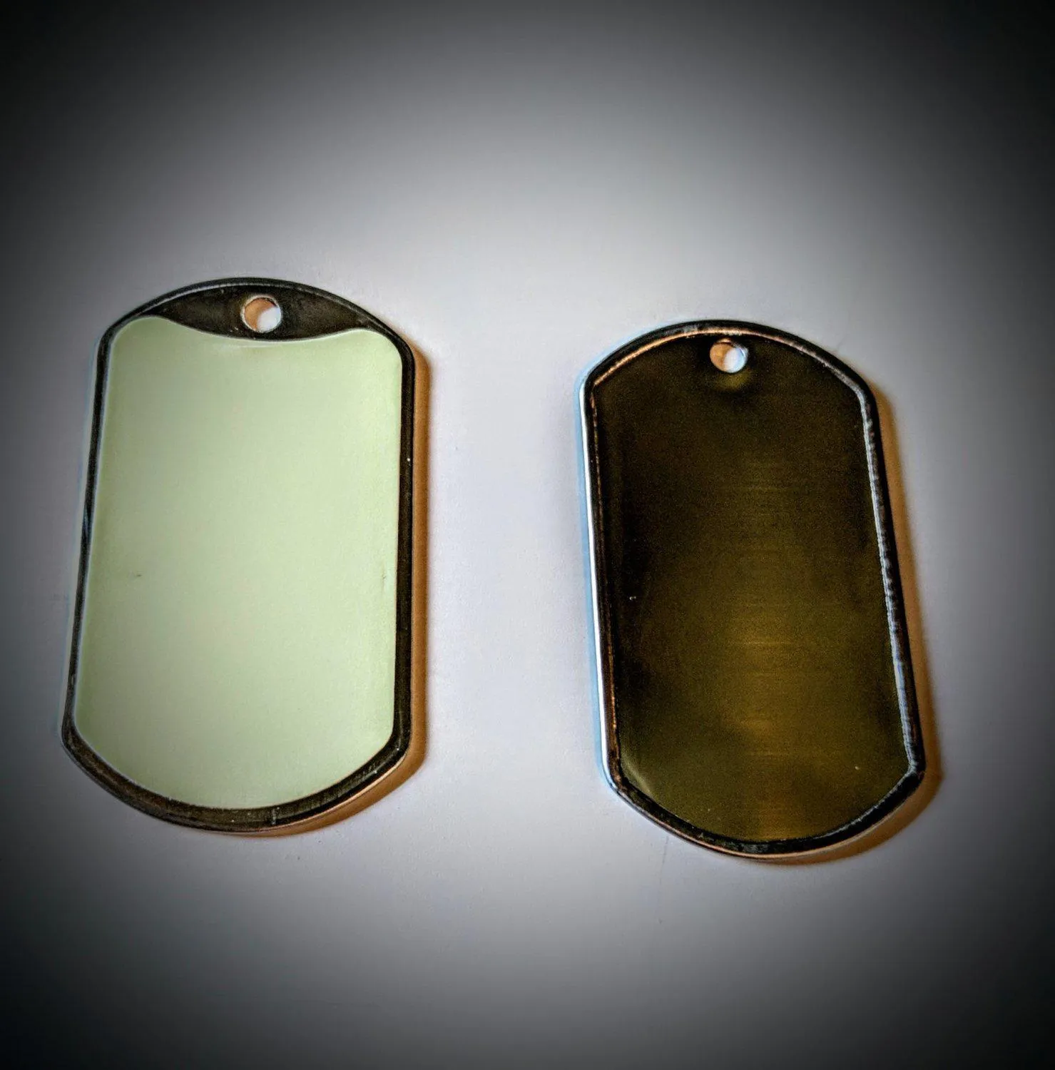 Emergency Signal Dog Tag : Glow in the Dark Dog Tag with Reflective Mirror