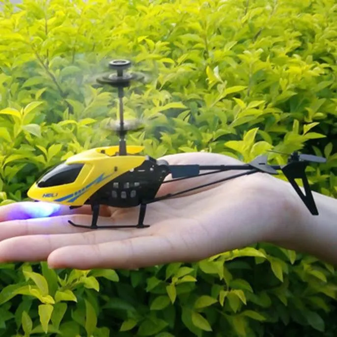 Remote Controlled Mini Helicopter - RC 901 2 CH